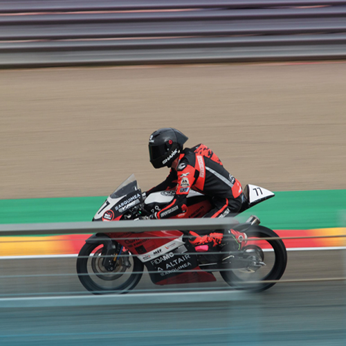 Moto Student race