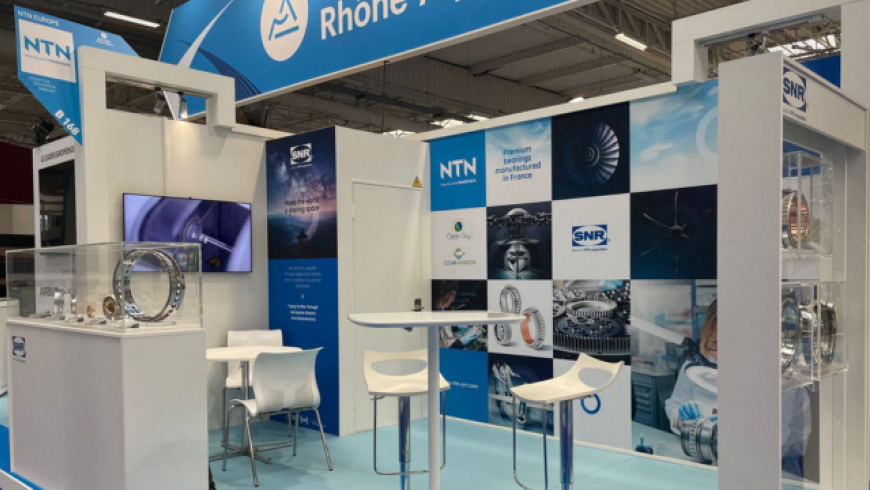 Le Salon de l'aéronautique et de l'espace a ouvert ses portes ! Le Salon de l'aéronautique et de l'espace a ouvert ses portes !